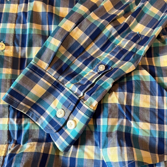 Button down top - Picture 2 of 7